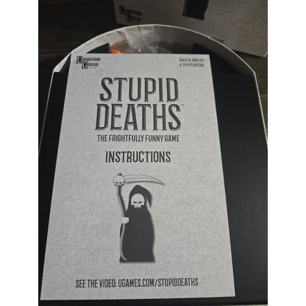 Stupid Deaths Board/Card Game (University Games, 2019) Complete NWOT